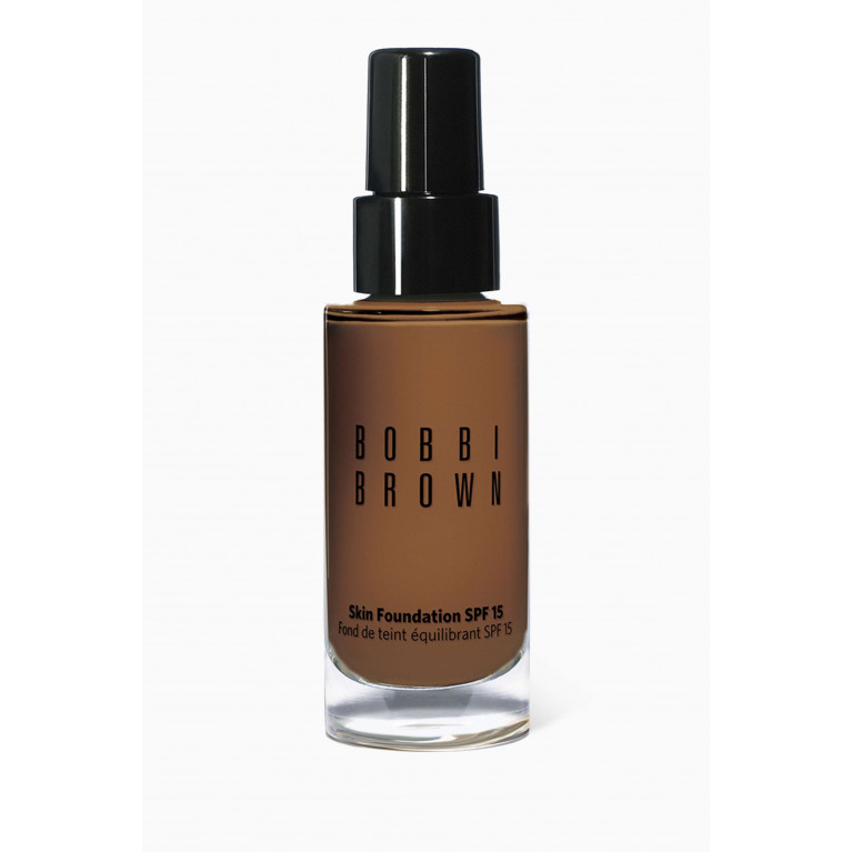 Bobbi Brown - Golden Almond Skin Foundation SPF15, 30ml