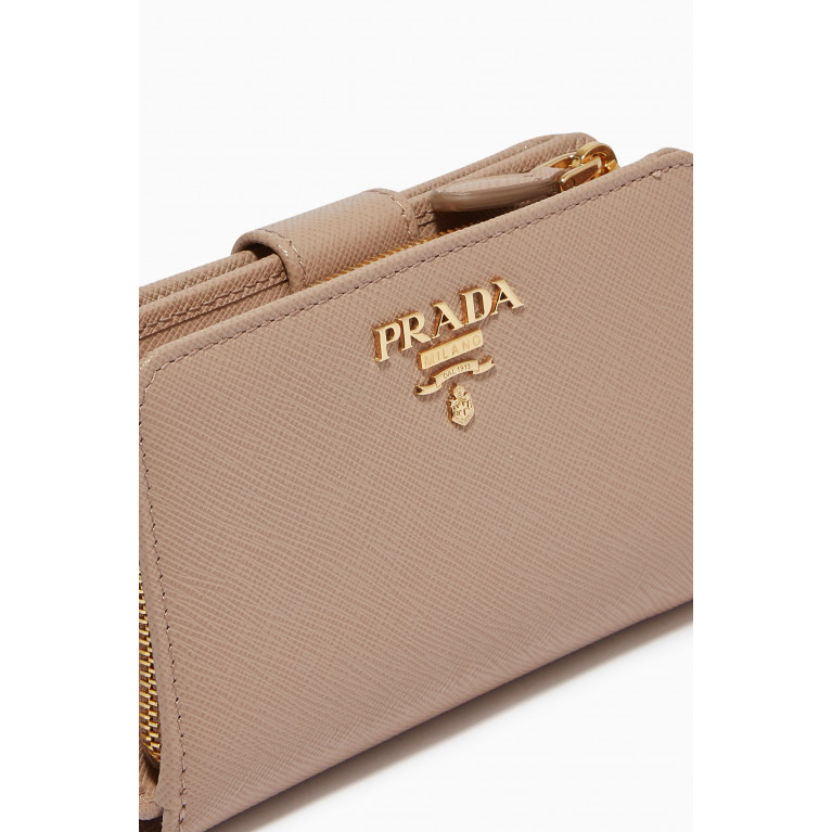 Prada - Small Wallet in Saffiano Leather Neutral