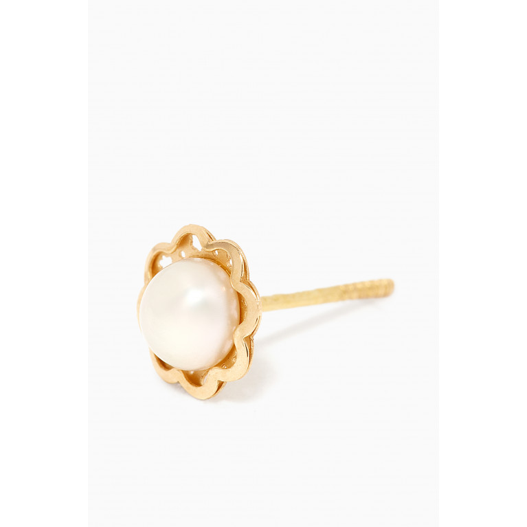Baby Fitaihi - Scalloped Pearl Stud Earrings in 18kt Yellow Gold Gold