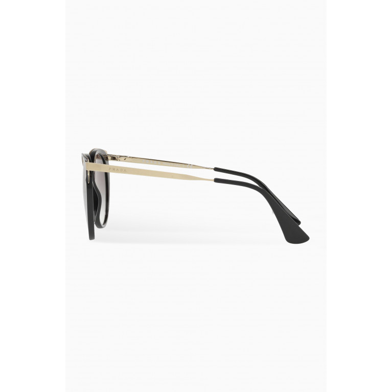 Prada - Round Sunglasses in Acetate Black