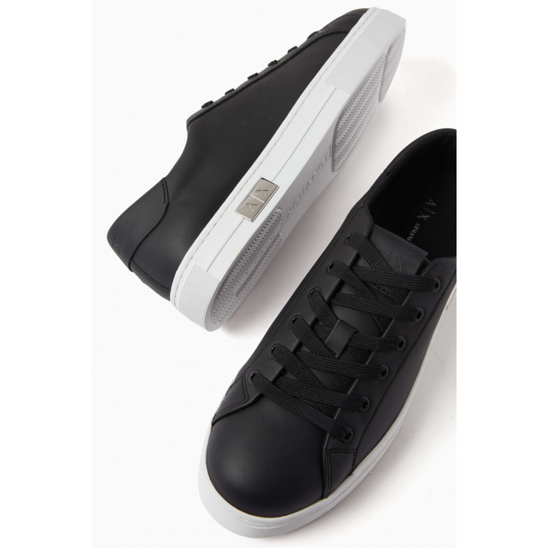 Armani Exchange - Low Top Sneakers in Leather Black