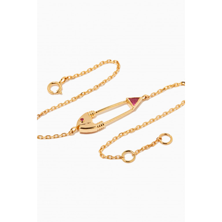 Kamushki - Safety Pin Bracelet in 18kt Yellow Gold Red