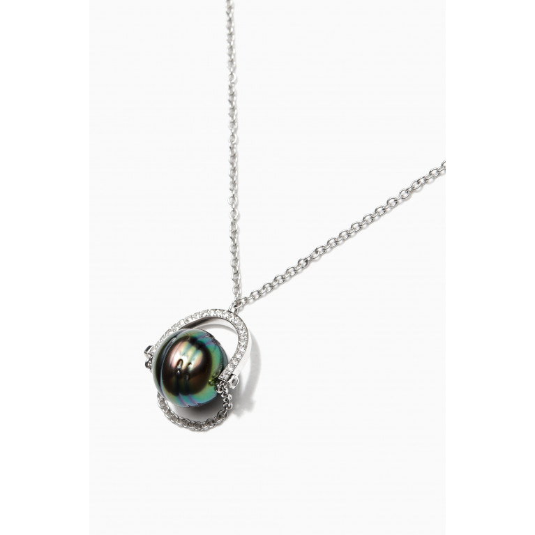 Robert Wan - Entrelace Pearl Necklace with Diamonds in 18kt White Gold