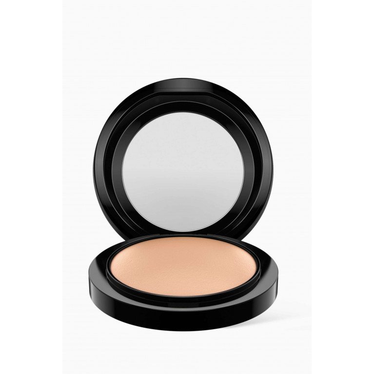 MAC Cosmetics - Medium Golden Mineralize Skinfinish Natural Powder, 10g