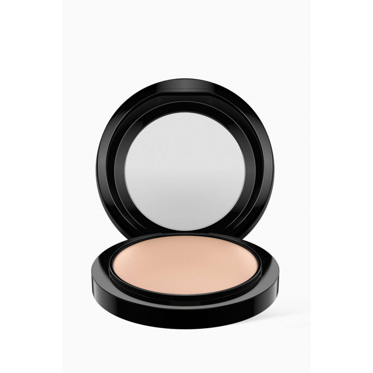 MAC Cosmetics - Medium Plus Mineralize Skinfinish Natural Powder, 10g Medium Plus