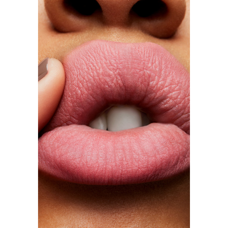 MAC Cosmetics - Sultriness Powder Kiss Lipstick, 3g