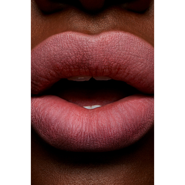 MAC Cosmetics - Sultriness Powder Kiss Lipstick, 3g