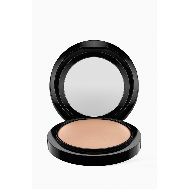 MAC Cosmetics - Medium Dark Mineralize Skinfinish Natural Powder, 10g