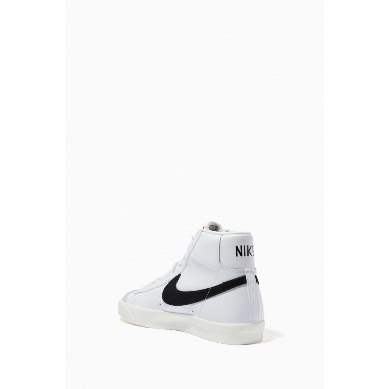 Nike - Blazer Mid '77 Vintage Sneakers in Leather White