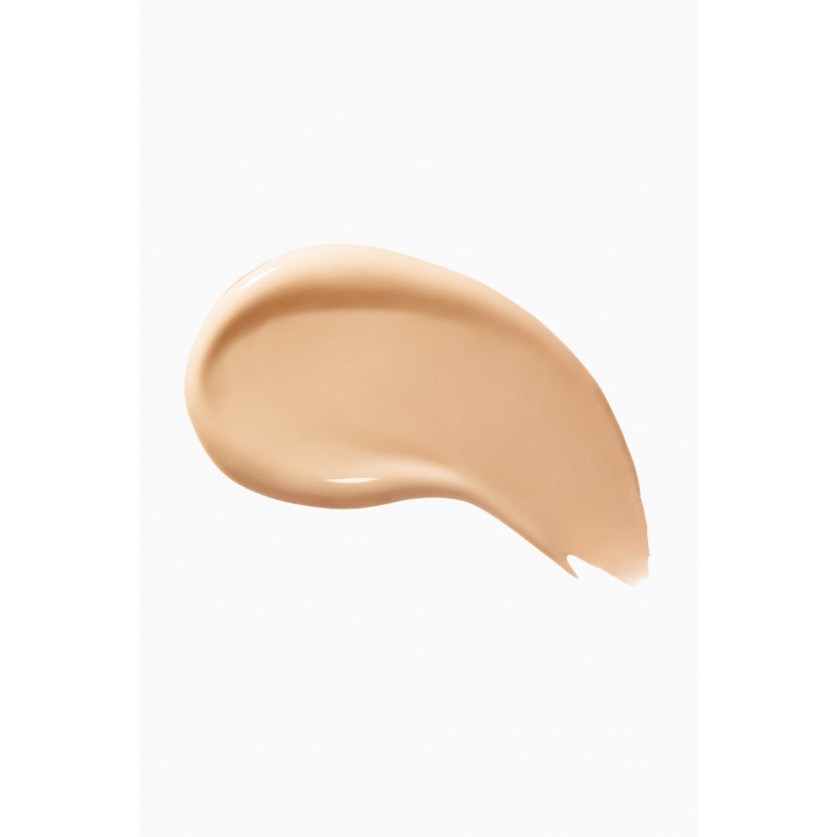 Shiseido - 220 Linen, Synchro Skin Radiant Lifting Foundation SPF 30, 30ml