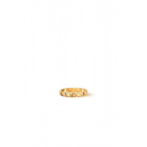 CHANEL - Quilted motif, mini version, 18K yellow gold