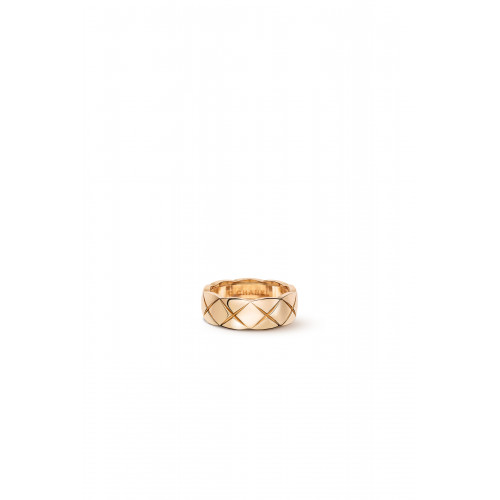 CHANEL - Quilted motif, small version, 18K BEIGE GOLD