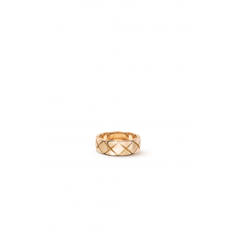 CHANEL - Quilted motif, small version, 18K BEIGE GOLD