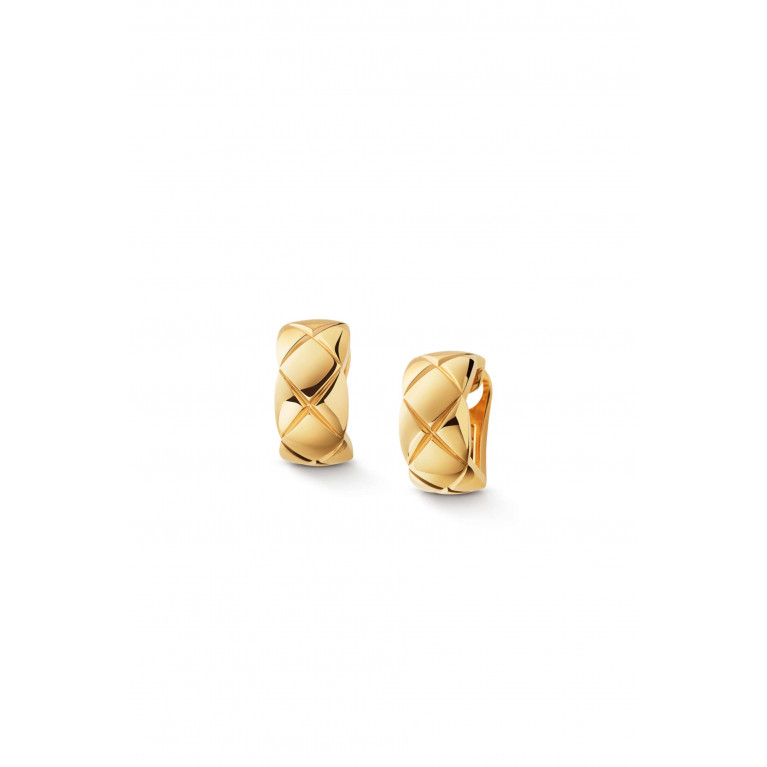 CHANEL - Quilted motif, 18K yellow gold