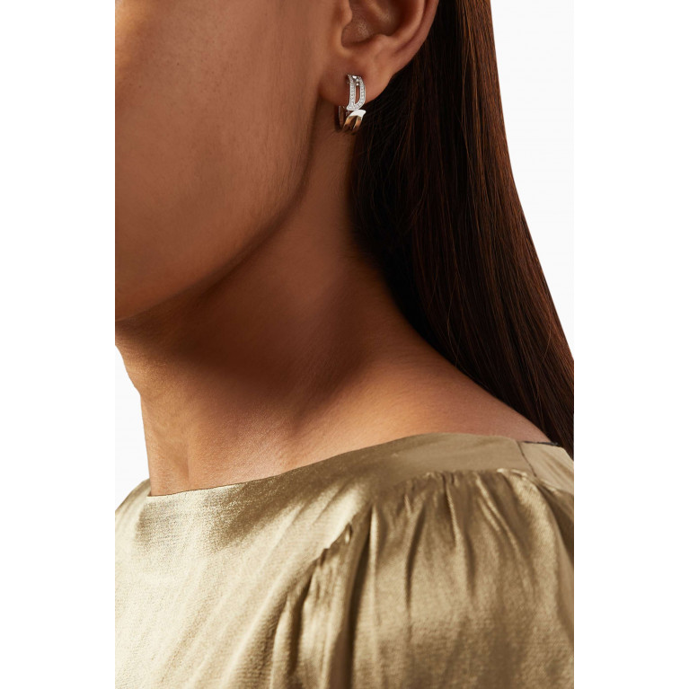 Damas - Alif Earrings with Diamonds in 18kt White Gold White