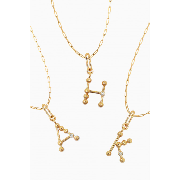 Lillian Ismail - Initial Necklace with Diamond in 18kt Yellow Gold