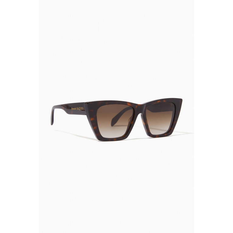 Alexander McQueen - Selvedge Cat-eye Sunglasses in Acetate