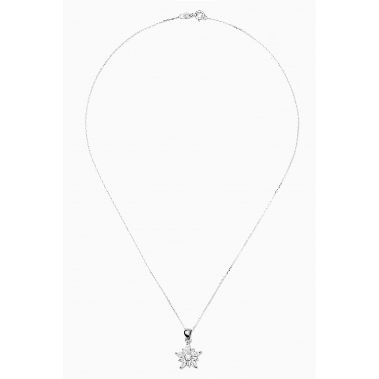 The Jewels Jar - Belle Snowflake Necklace in Sterling Silver