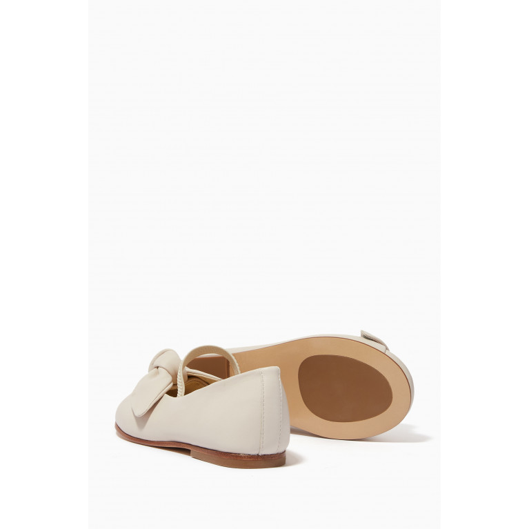Fendi - Bow Ballerinas with Strap in Leather