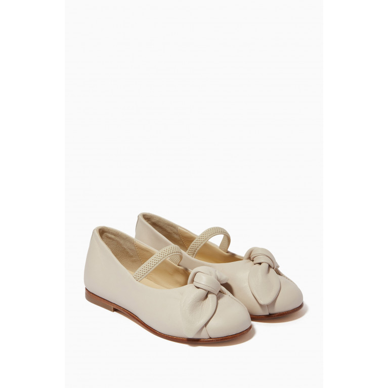 Fendi - Bow Ballerinas with Strap in Leather