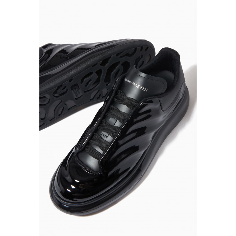 Alexander McQueen - Oversized Sneakers in Faux Leather & PU