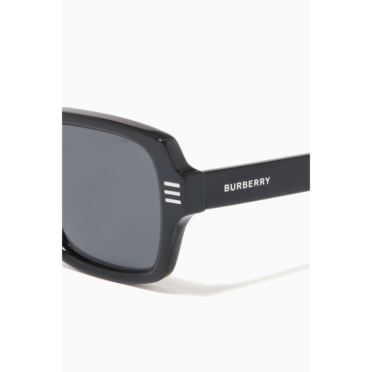 Burberry - Rectangle Frame Sunglasses