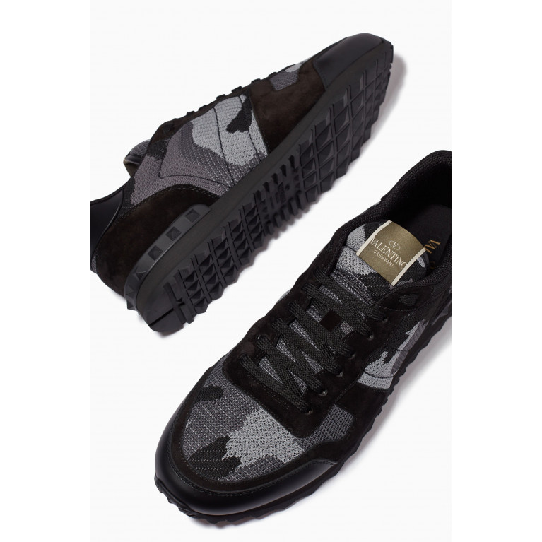 Valentino - Valentino Garavani Camouflage Rockrunner Sneakers in Mixed Leather Grey
