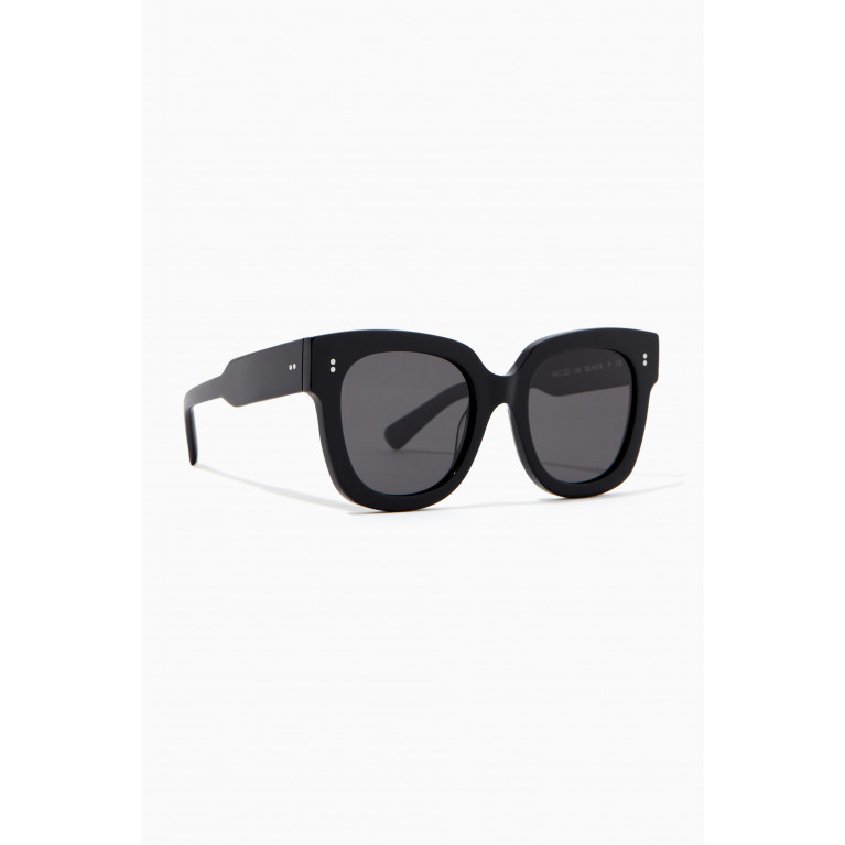 Chimi - 08 Oversized D-shaped Sunglasses Black