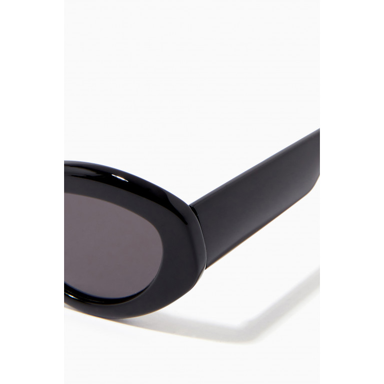 Chimi - 09 Oval Cat-eye Sunglasses Black