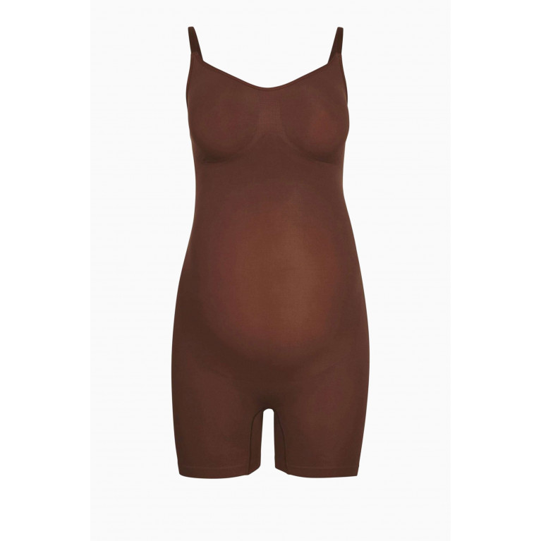 SKIMS - Maternity Sculpting Mid Thigh Bodysuit COCOA