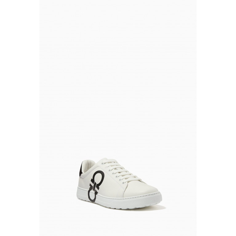Ferragamo - Gancini Sneakers in Smooth Leather Neutral