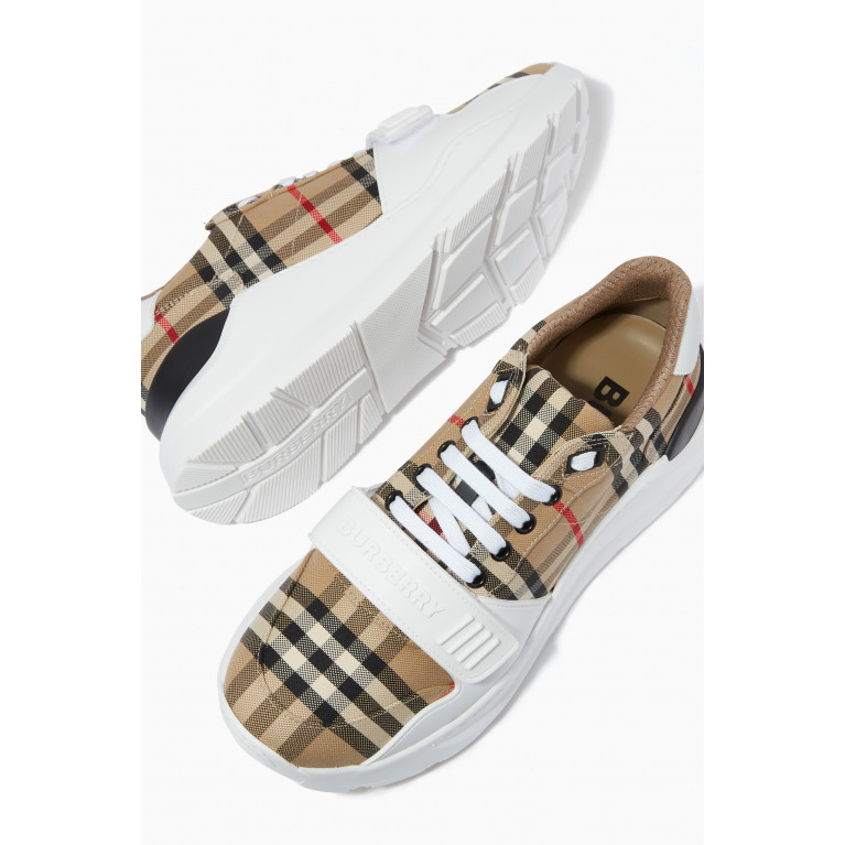 Burberry - Ramsey Low-top Sneakers in Canvas