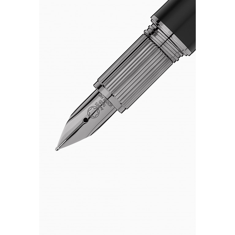 Montblanc - StarWalker UltraBlack Precious Resin Fountain Pen - Medium Nib