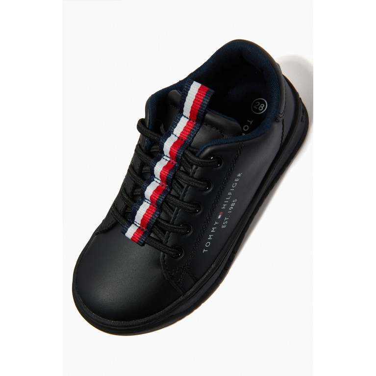 Tommy Hilfiger - Low Cut Lace-up Sneakers in Faux Leather & Fabric