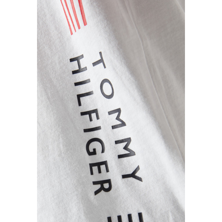 Tommy Hilfiger - Logo T-shirt in Cotton Jersey