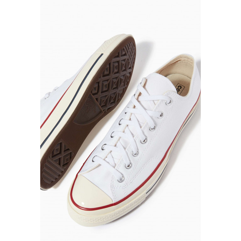 Converse - Chuck 70 Vintage Low Top Sneakers in Canvas