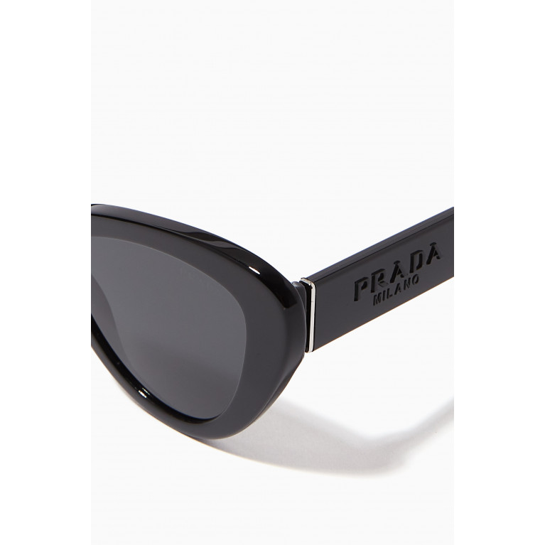 Prada - Cat-eye Sunglasses in Acetate