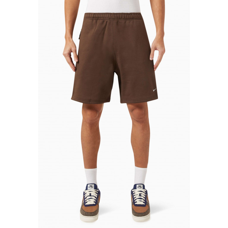 Nike - Swoosh Shorts in Cotton Fleece Brown