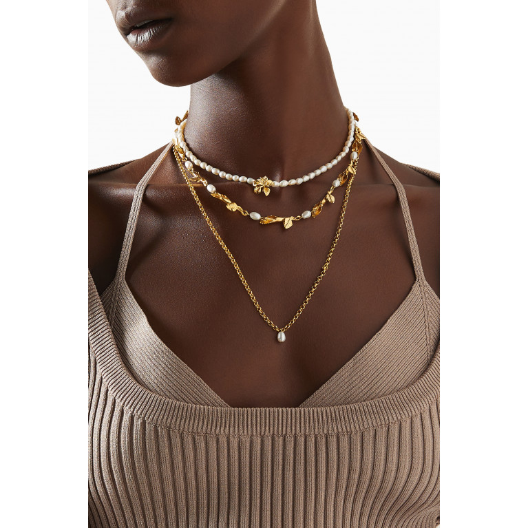 Peracas - Magnolia Pearl Choker in 24kt Gold Plated Bronze