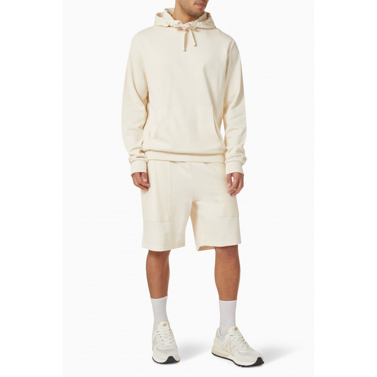 Les Deux - Reverse Sweatshorts in Recycled Cotton Neutral