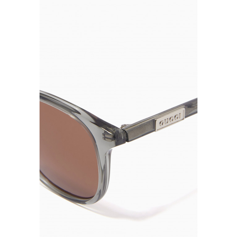 Gucci - Oval Frame Sunglasses in Acetate