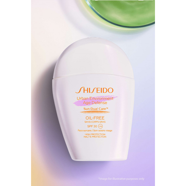 Shiseido - Urban Environment Age Defense Oil-Free SPF 30, 30ml