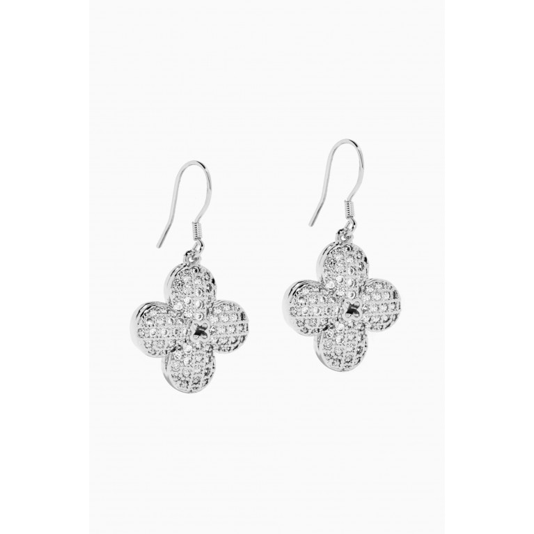 The Jewels Jar - Clover Flower Earrings in Sterling Silver