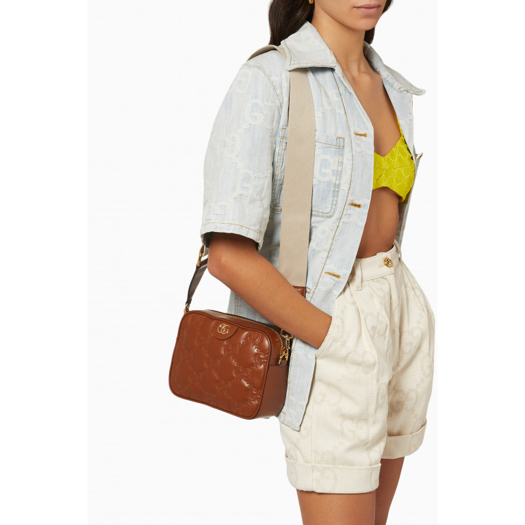 Gucci - Shoulder Bag in GG Matelassé Leather Brown