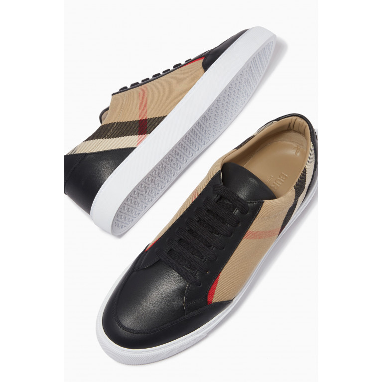 Burberry - Salmond Check Top Sneakers in Grainy Leather