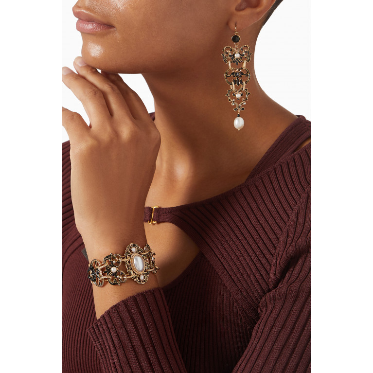 Satellite - Pearl Onyx Earrings in 14kt Gold-plated Metal