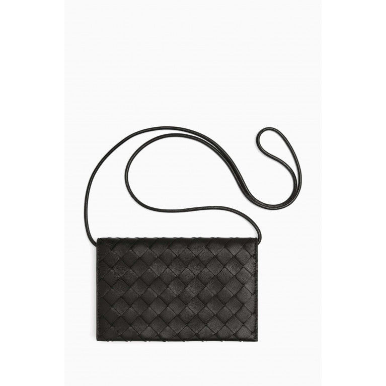 Bottega Veneta - Wallet-on Strap Bag in Intrecciato Leather