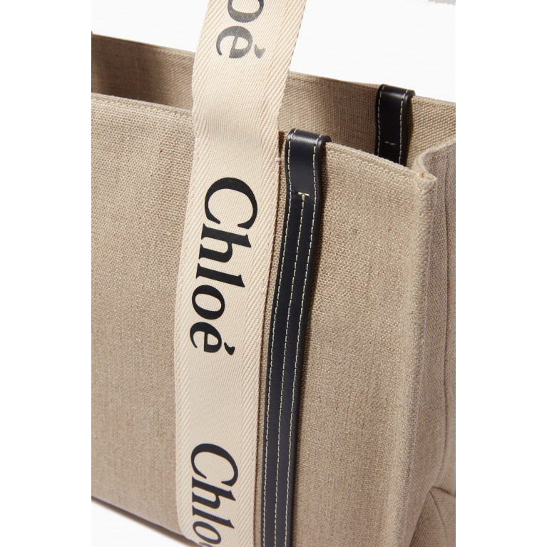 Chloé - Medium Woody Tote Bag in Canvas