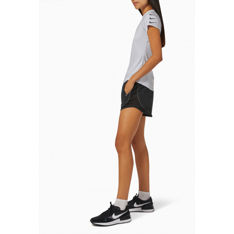 Nike - Dri-FIT Run Division T-shirt Grey