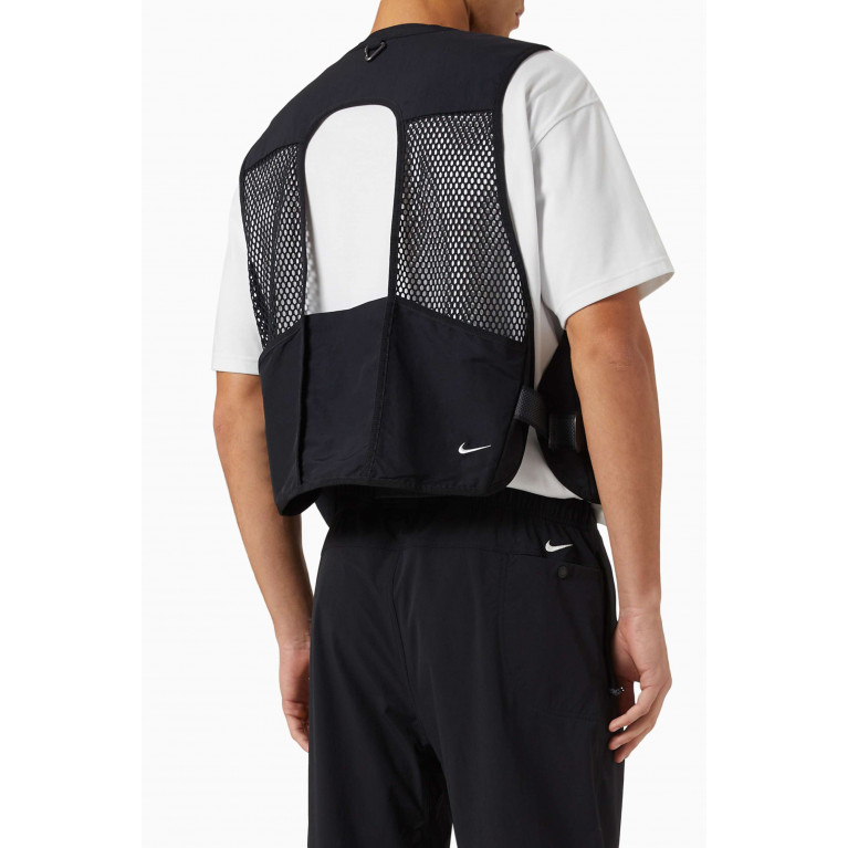 Nike - ACG Buttles Vest in Mesh